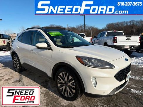 Used 2020 Ford Escape Titanium image 1