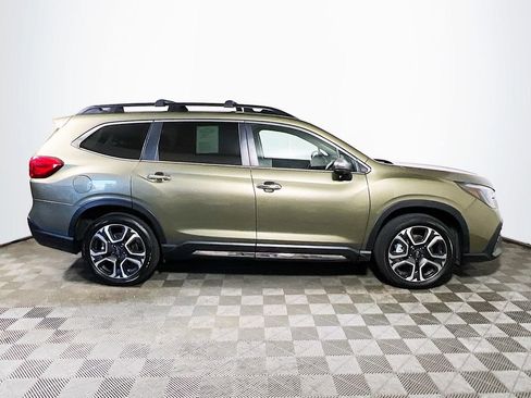 Used 2023 Subaru Ascent Touring AWD/4WD image 8