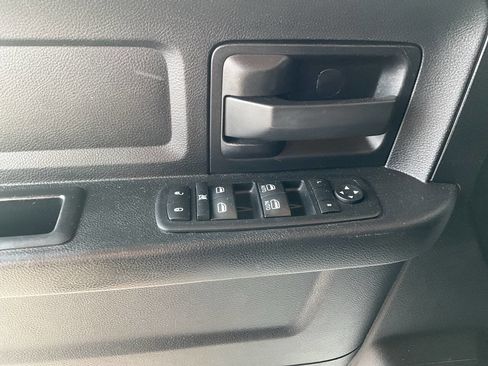 Used 2014 RAM 2500 Tradesman w/ Chrome Appearance Group AWD/4WD image 30