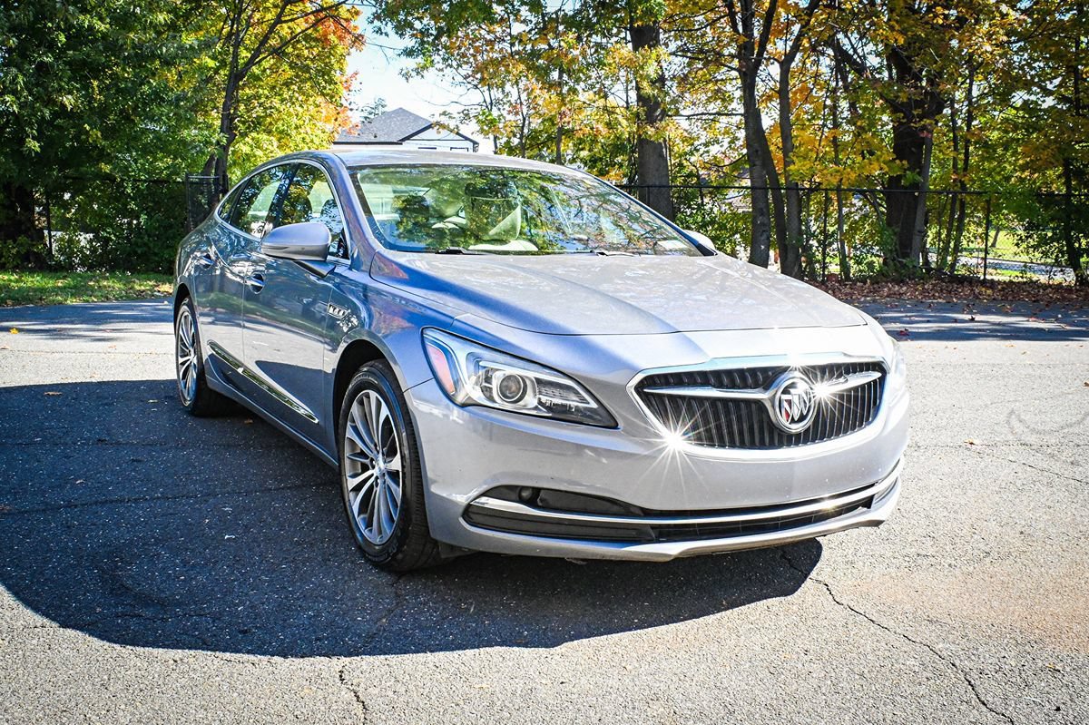 Used 2018 Buick LaCrosse Preferred FWD image 6