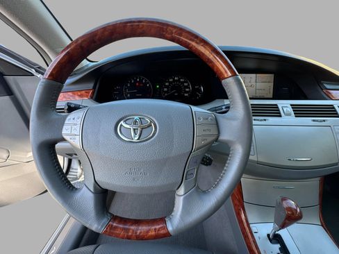 Used 2007 Toyota Avalon Limited FWD image 25