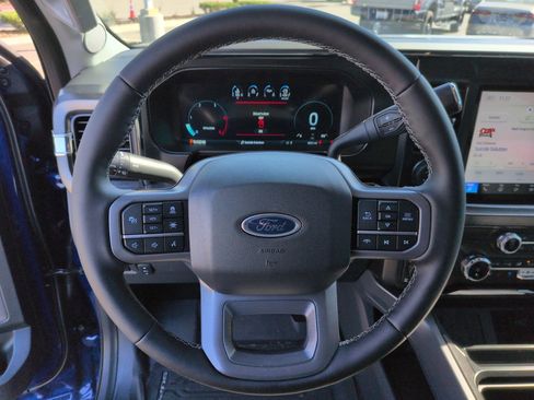 Used 2026 Ford F250 Lariat w/ Black Appearance Package image 17