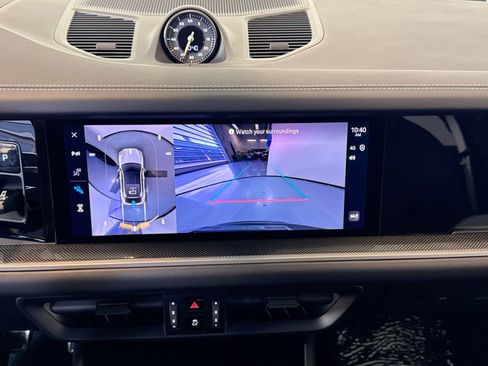 Certified 2024 Porsche Cayenne Turbo GT AWD/4WD image 18