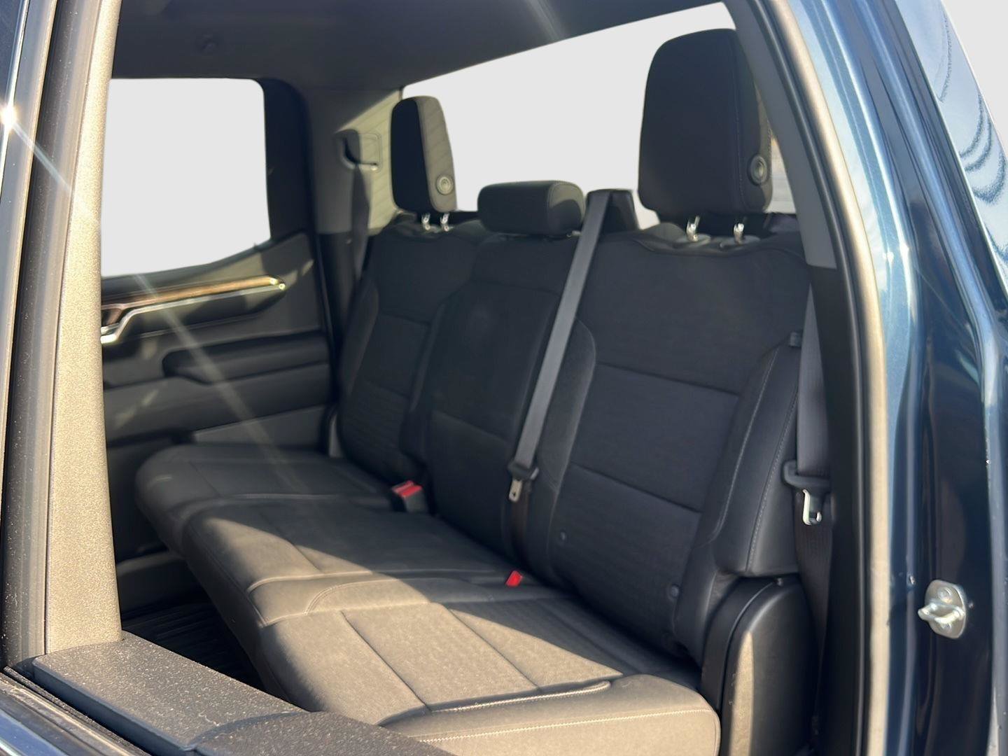 Used 2023 GMC Sierra 1500 SLE AWD/4WD image 39