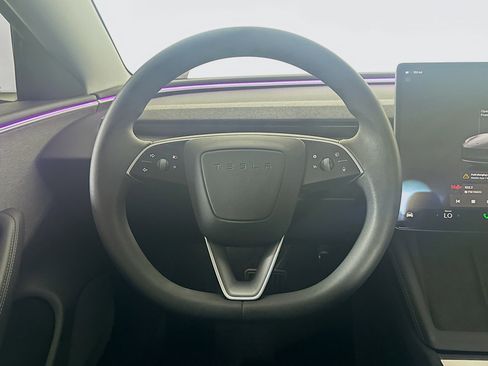 Used 2025 Tesla Model 3 Long Range RWD image 17