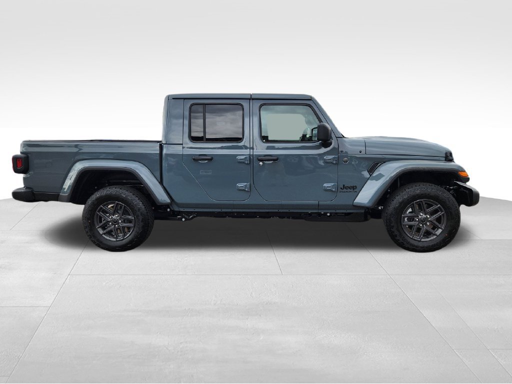 New 2026 Jeep Gladiator Sport AWD/4WD image 7