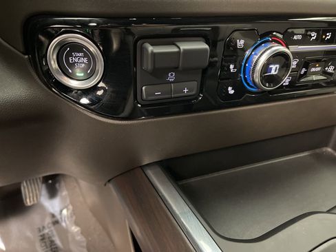 Used 2024 GMC Sierra 1500 SLT w/ SLT Premium Plus Package image 15