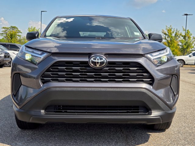 Used 2024 Toyota RAV4 LE FWD image 8