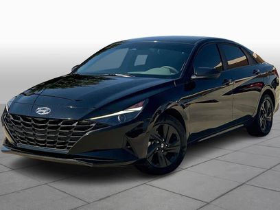 Certified 2023 Hyundai Elantra SEL w/ Cargo Package