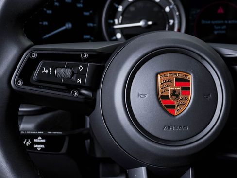 Used 2024 Porsche 911 Carrera T RWD image 24