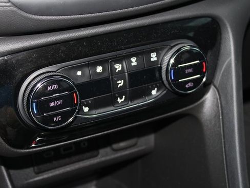 Used 2022 Buick Encore GX Essence w/ Experience Buick Package image 26