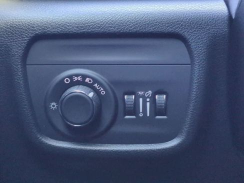 New 2025 Jeep Grand Cherokee L Laredo w/ Luxury Tech Group I image 18