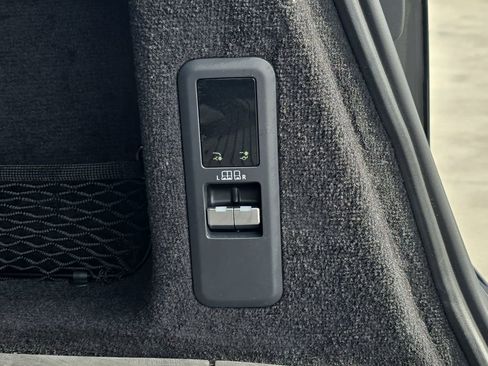 Certified 2025 Land Rover Range Rover Sport image 14