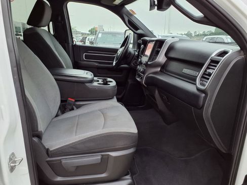 Used 2024 RAM 2500 Big Horn AWD/4WD image 18