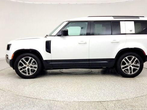 Used 2022 Land Rover Defender 110 X-Dynamic HSE image 8