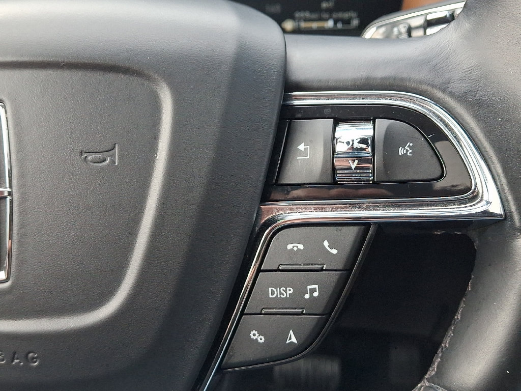 Certified 2022 Lincoln Nautilus Reserve AWD/4WD image 23