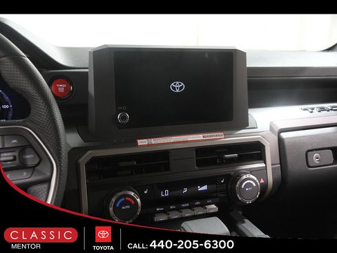 Certified 2026 Toyota Tacoma TRD Off-Road AWD/4WD image 9