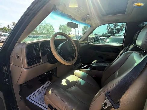 Used 2004 Chevrolet Avalanche 2500 w/ Preferred Equipment Group AWD/4WD image 22