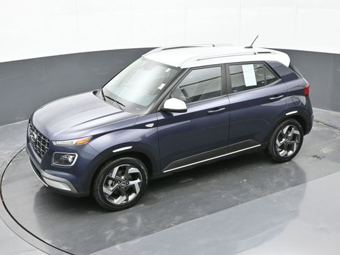Used 2023 Hyundai Venue Limited w/ Cargo Package image 35