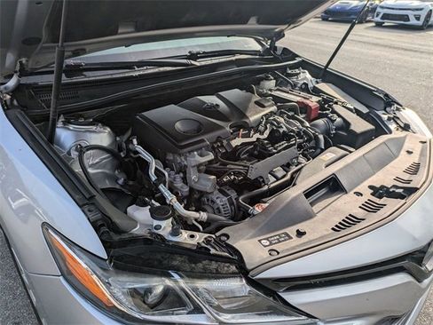 Used 2019 Toyota Camry LE image 34
