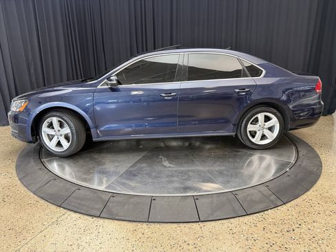 Used 2013 Volkswagen Passat TDI SE FWD image 4