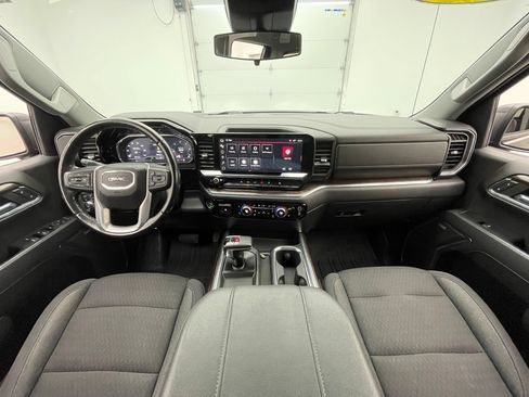Used 2023 GMC Sierra 1500 Elevation w/ Preferred Package AWD/4WD image 3