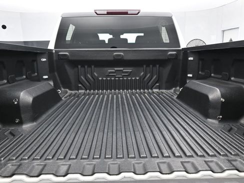 Used 2022 Chevrolet Silverado 1500 Custom RWD image 32