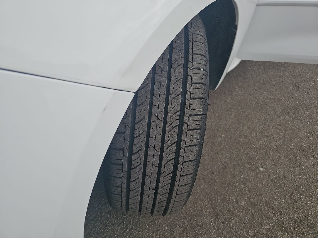 Used 2022 Toyota Corolla LE w/ Carpet Mat Package (TMS) FWD image 34