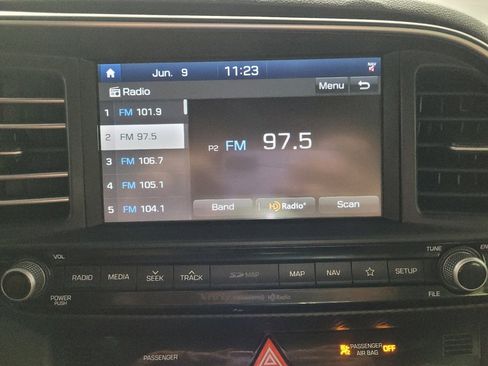 Used 2020 Hyundai Elantra Sport w/ Premium Package 02 FWD image 25