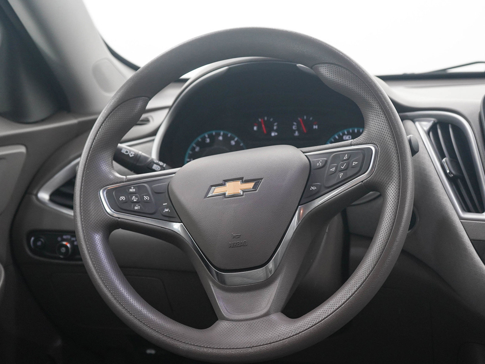 Used 2020 Chevrolet Malibu LS w/ Driver Confidence Package II FWD image 15
