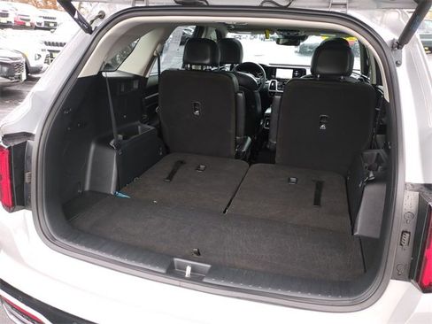 Used 2023 Kia Sorento SX image 27