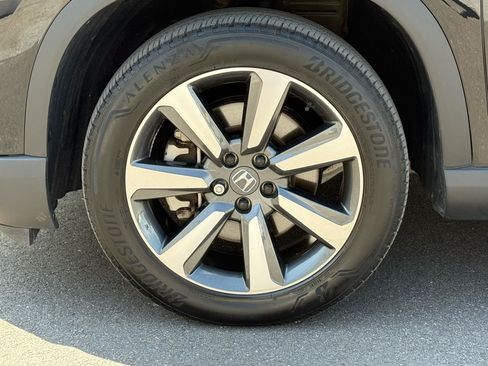 Used 2023 Honda Pilot Elite image 45