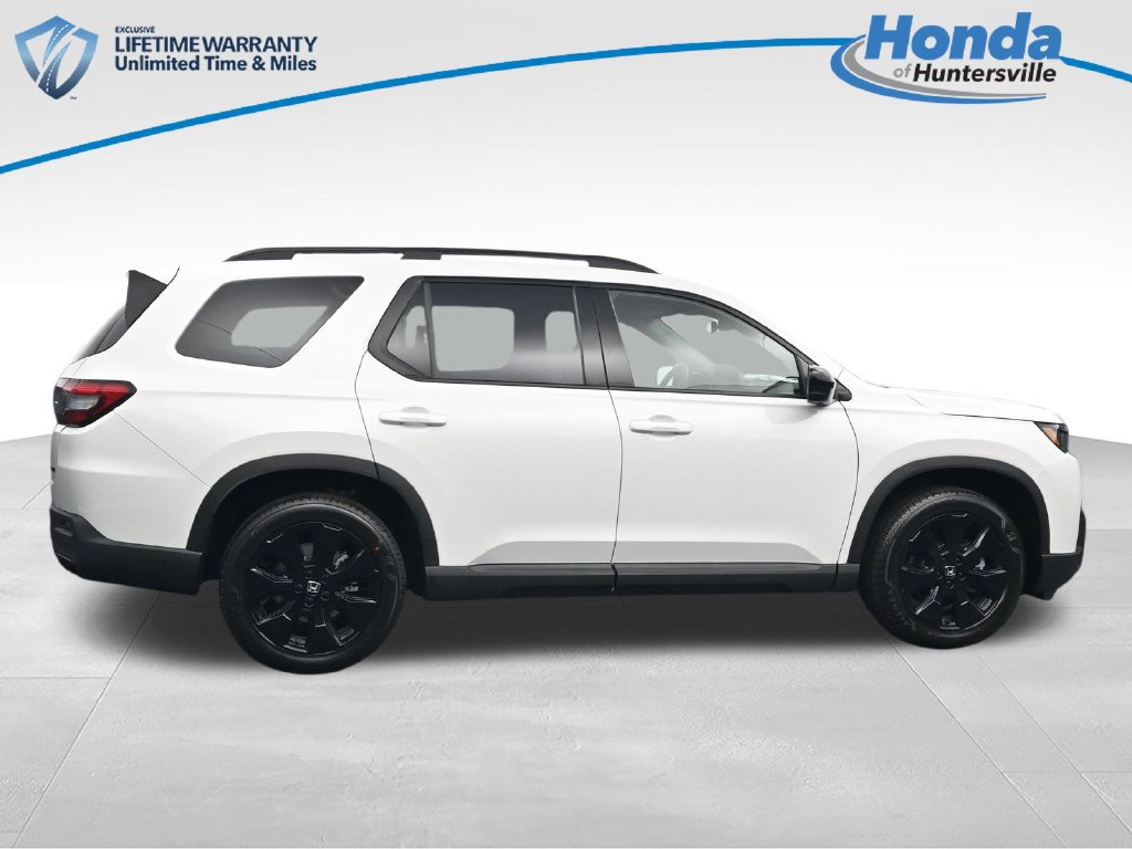 New 2026 Honda Pilot Black Edition image 10