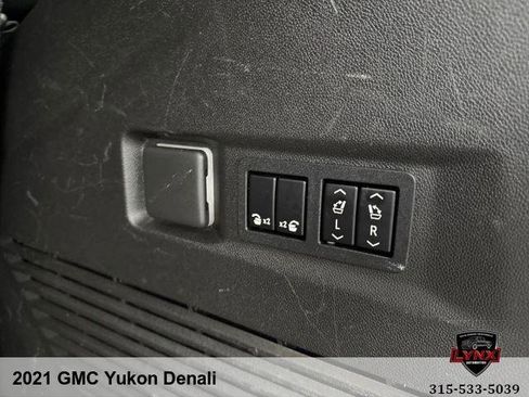 Used 2021 GMC Yukon Denali w/ Denali Premium Package image 50