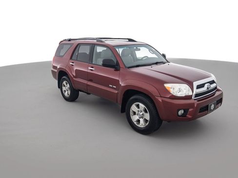 Used 2007 Toyota 4Runner SR5 AWD/4WD image 3