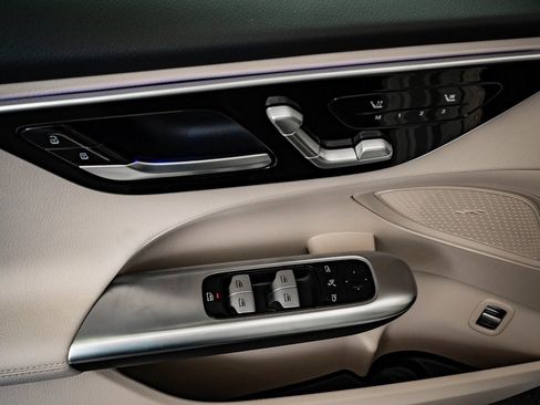 New 2026 Mercedes-Benz C 300 4MATIC Sedan image 26