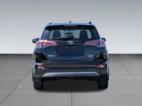 Used 2016 Toyota RAV4 XLE AWD/4WD image 5
