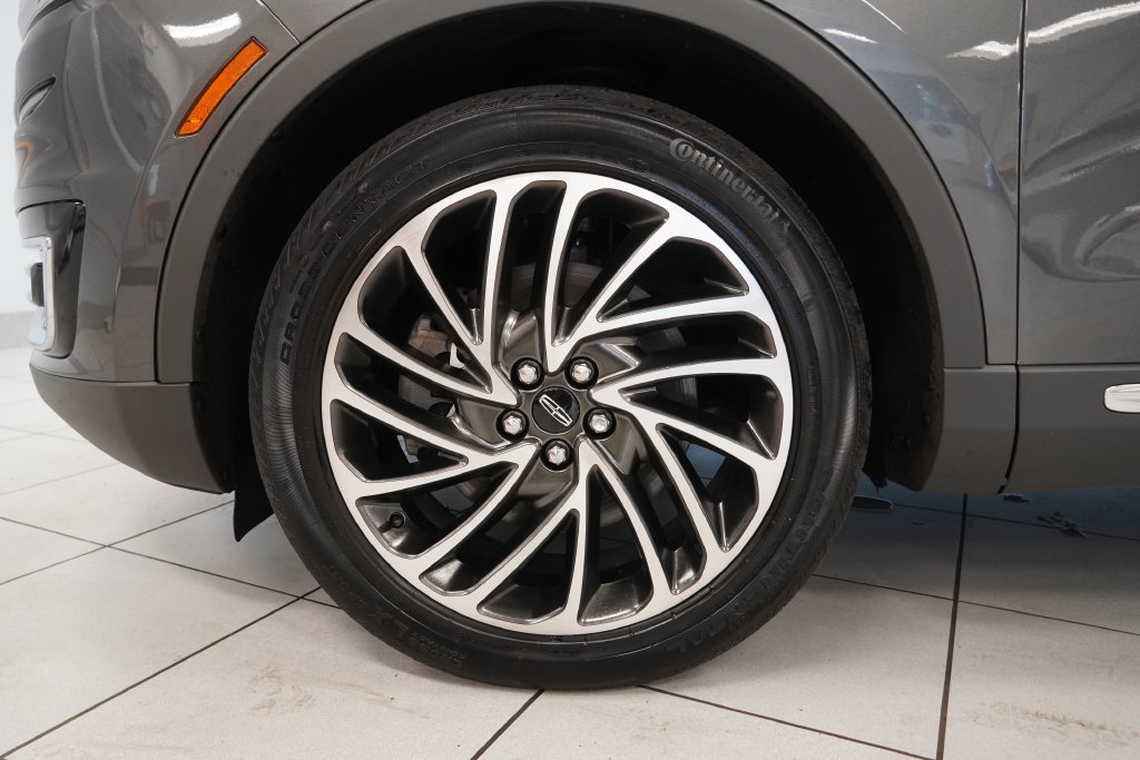 Used 2019 Lincoln Nautilus Reserve AWD/4WD image 17