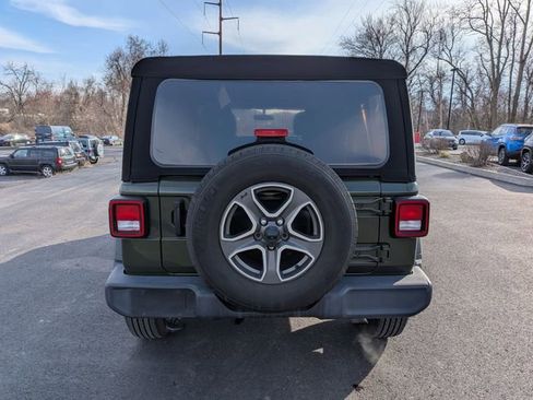 Used 2021 Jeep Wrangler Unlimited Sport AWD/4WD image 4