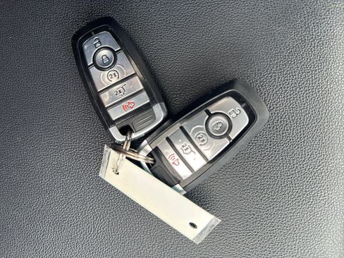 Used 2024 Ford Expedition Max XLT AWD/4WD image 32