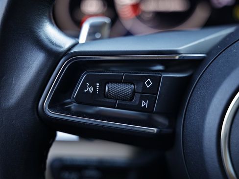 Used 2021 Porsche Panamera 4 image 39