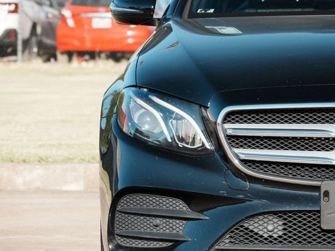 Used 2019 Mercedes-Benz E 300 image 20