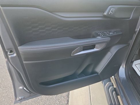 Used 2024 Ford Ranger XLT w/ FX4 Off-Road Package image 11