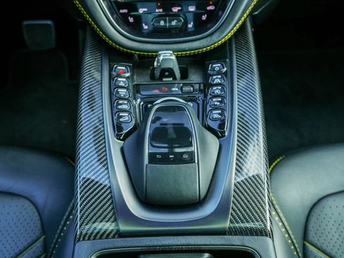 Used 2021 Aston Martin DBX image 51