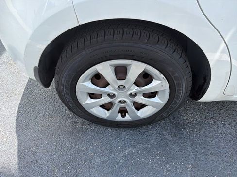 Used 2013 Kia Rio LX FWD image 6
