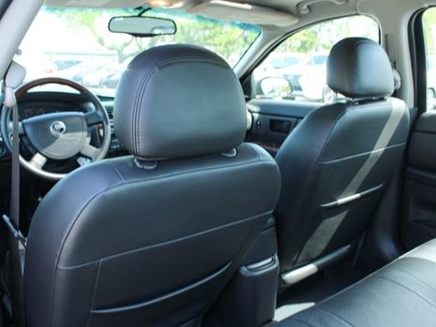 Used 2005 Mercury Sable LS image 29