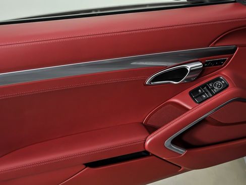 Used 2023 Porsche 718 Cayman GTS image 18