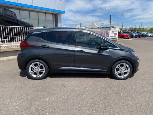 Used 2019 Chevrolet Bolt LT FWD image 6