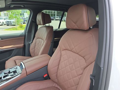 New 2026 BMW X5 xDrive50e image 23