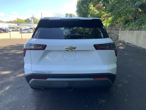 New 2026 Chevrolet Equinox LT w/ Convenience Package II image 6